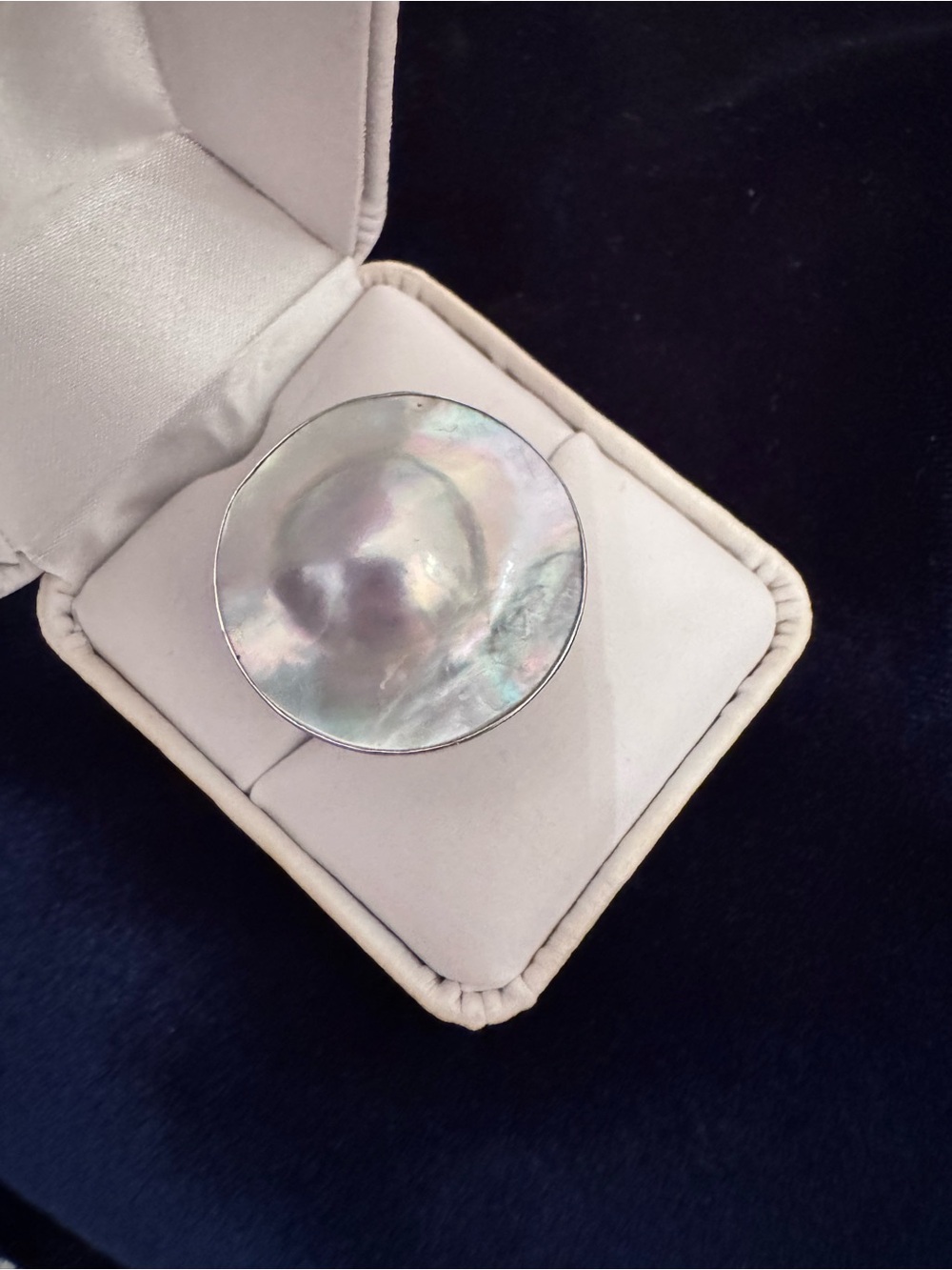 Mabe Pearl Dome Ring - WOW Iridescent
